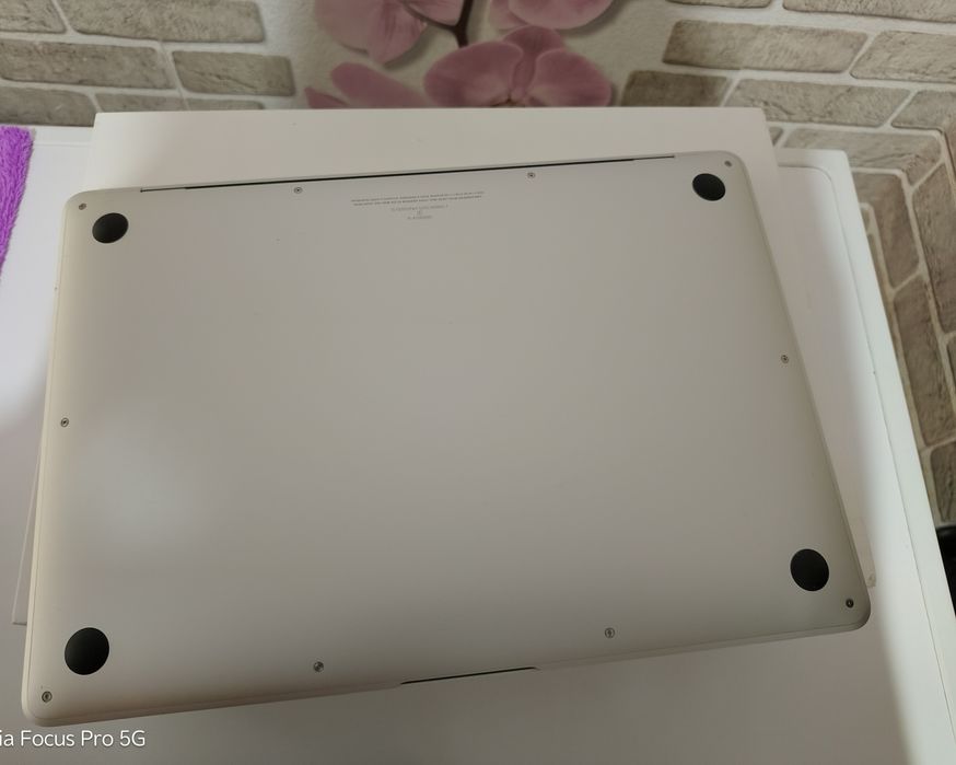 Продам MacBook Air M1