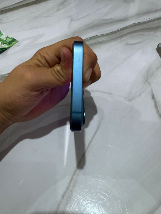 Продам IPhone 13 (128)гб