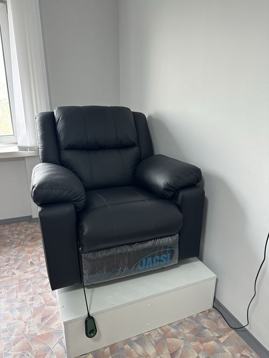 Продам кресло реклайнер