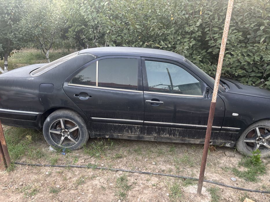 продам мерс 210 кузов 2,4 автомат