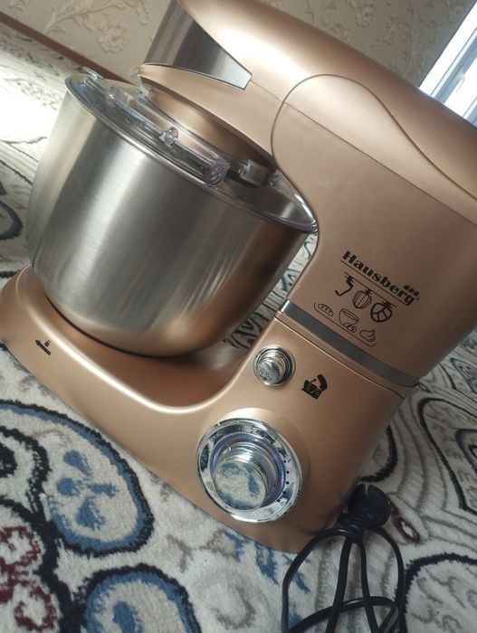 Stand mixer xolati yangi ishlatilmaga sovgʻa qilgan menda boshqa bor