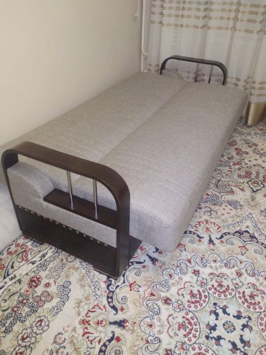 Диван раскладной продам