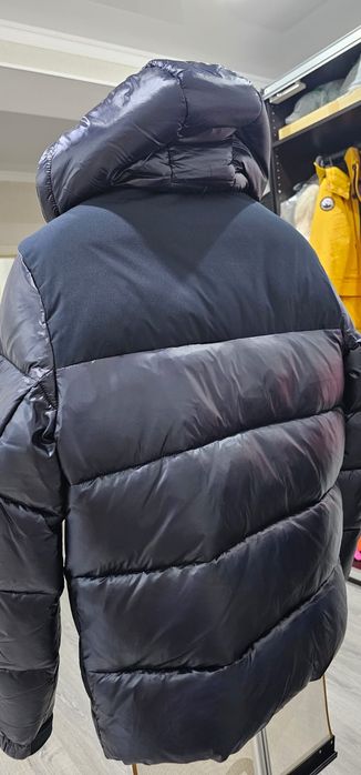 Продается мужская куртка