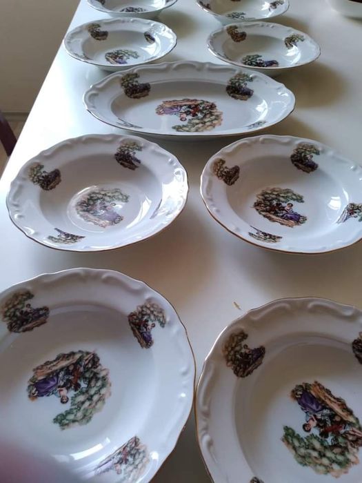 Български порцеланови чинии на Изида Ромео и Жулиета