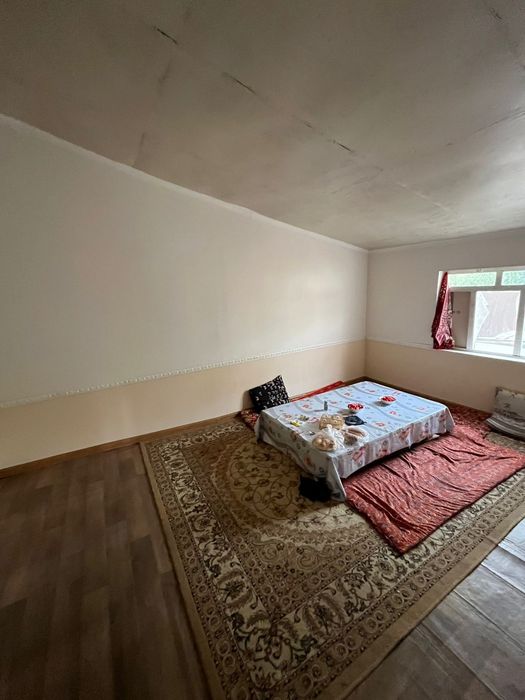 Үй сатылады орталықта