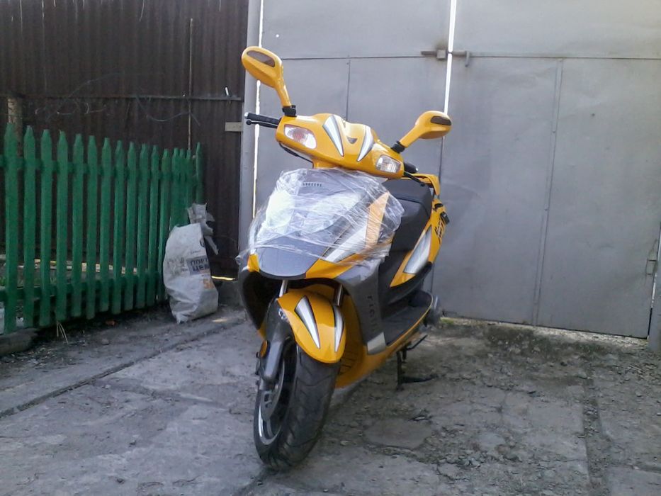 Продам скутер фиерик в идеальном состоянии