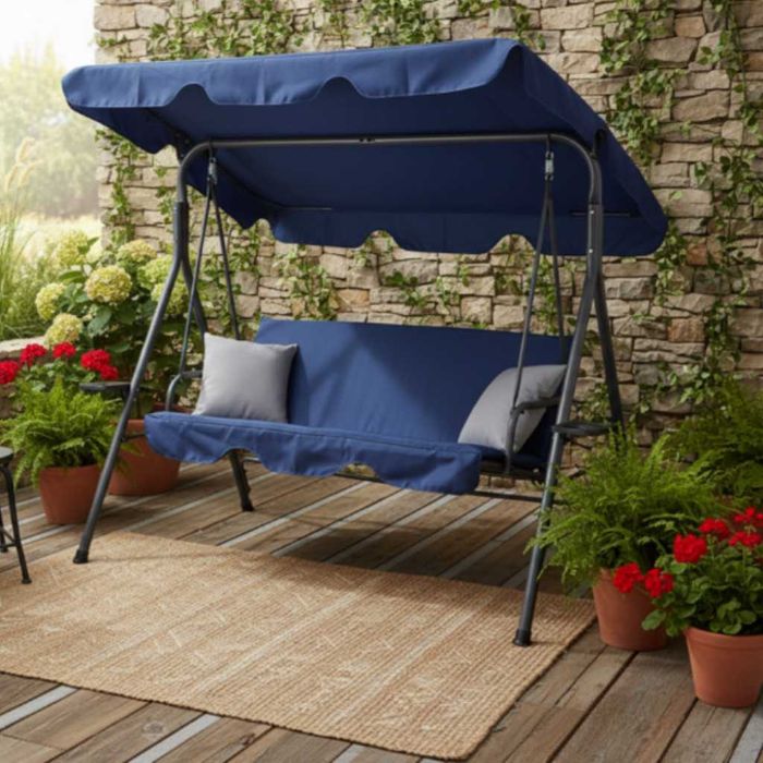 Градинска люлка A-Type със сиви възглавници и поставки за чаши