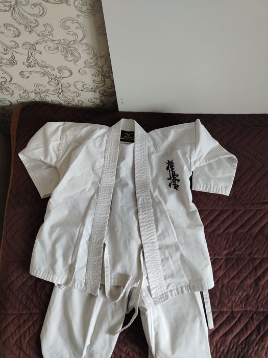 Продам амуницию каратэ