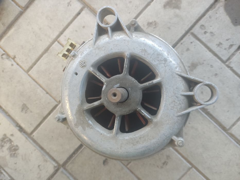 Электродвигатель