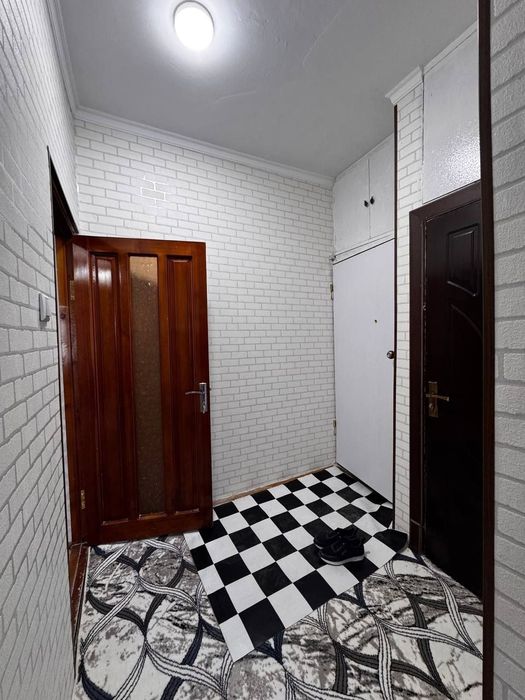 Assalomu aleykum. 2-qavat 4etajli panelniy dom. 1 xonali. Yangi remont