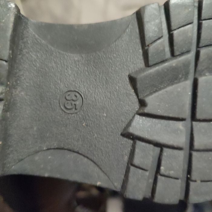 Продам зимние сапоги