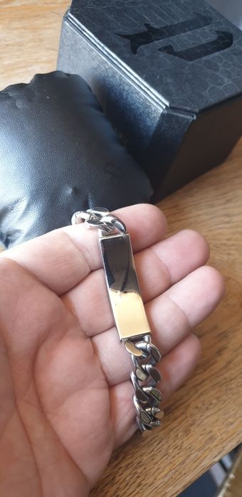 Ocazie Bratara Police Barbati PEAGB0010801

Vezi disponibilitatea in M