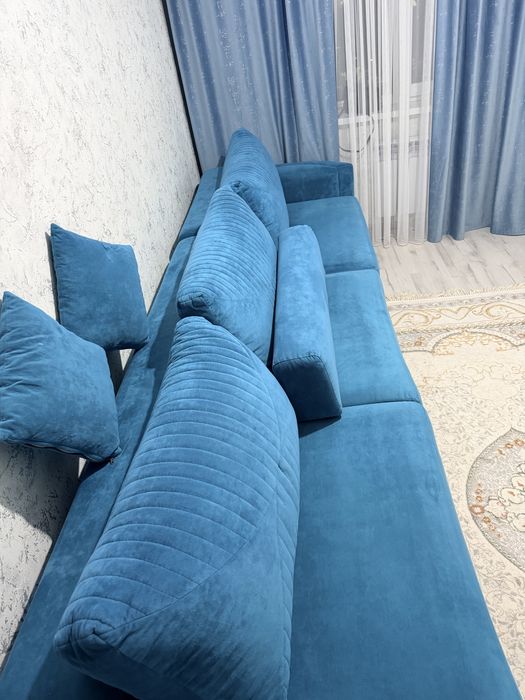 Продам красивый диван в отличном состоянии!