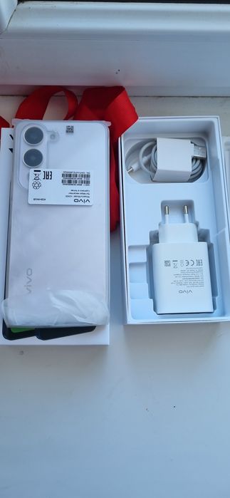 Продам смартфон VIVO