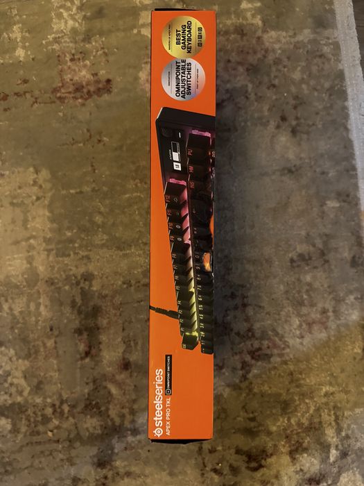 SteelSeries Apex Pro TKL Wireless Noua