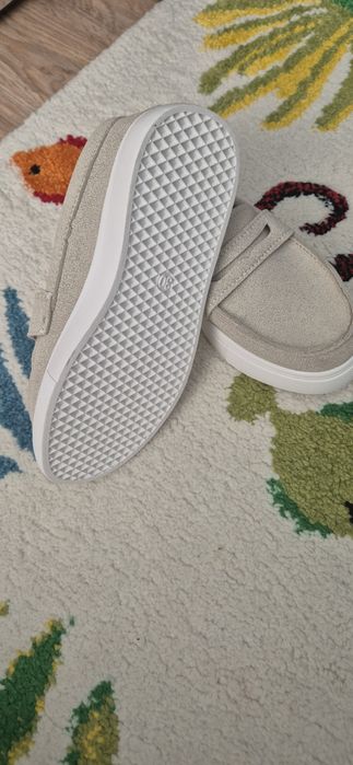 Детски обувки бежови