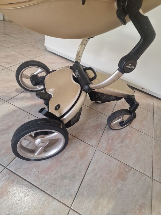 Продавам детска количка Mima Xari Rose Gold