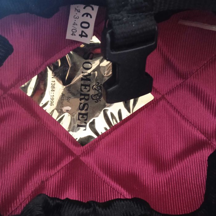 Детска каска за езда