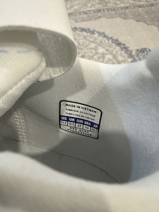 Волейбольная обувь в хорошем состоянии