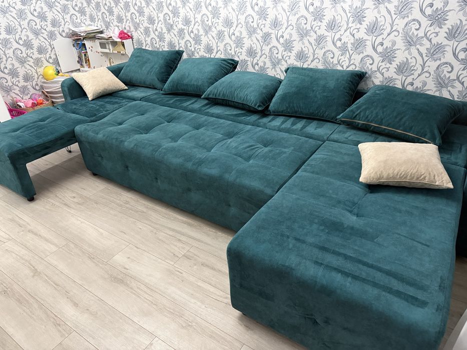 Срочно продам диван