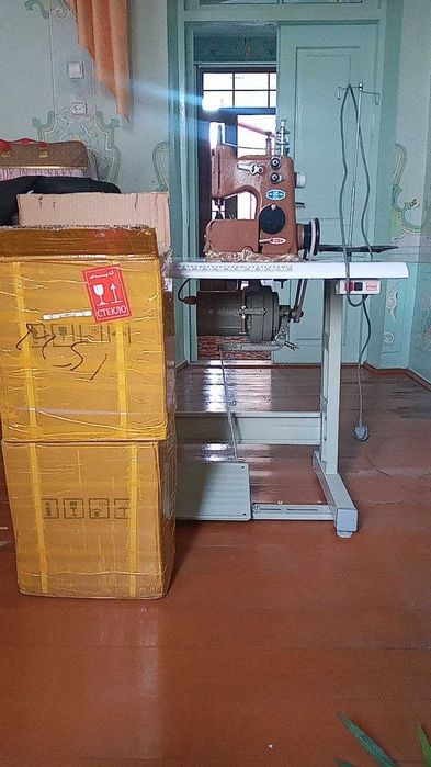 Швейная двухигольная машина