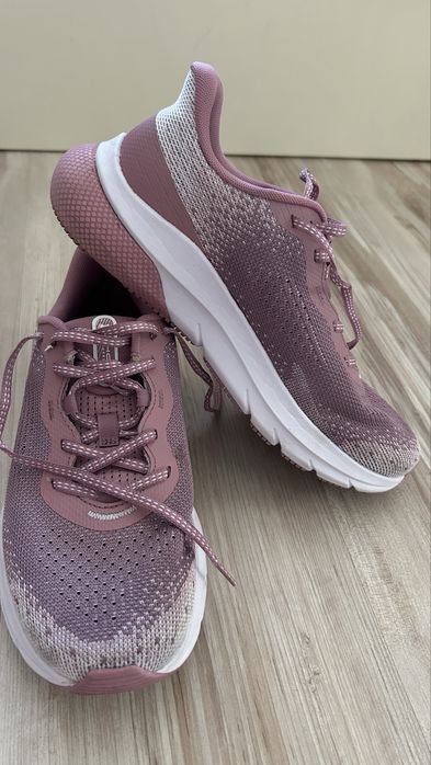 Under Armour женски спортни обувки