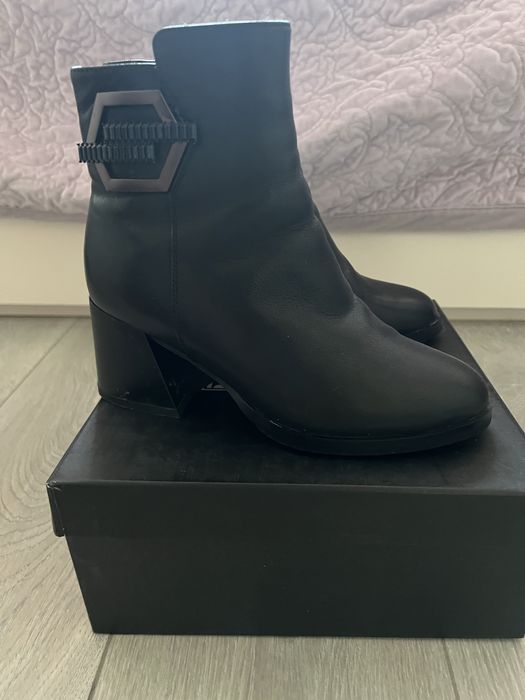 Продам сапоги женские