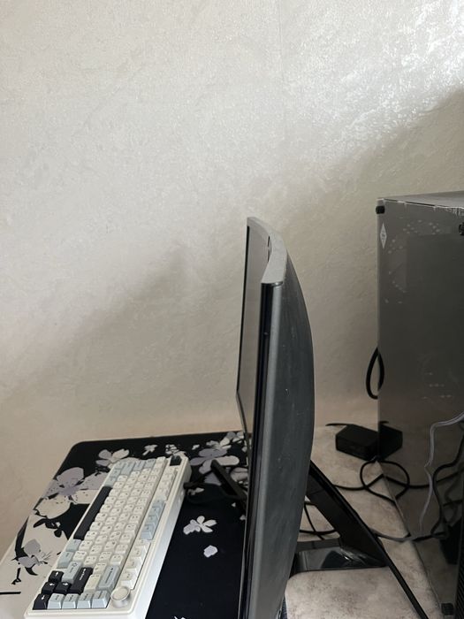 Монитор Samsung 144гц C24RG50