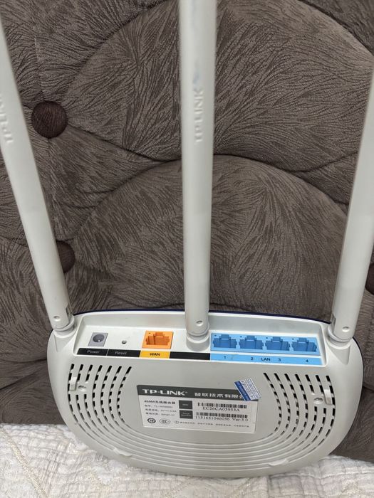 Продается 2 штуки wi fi роутер