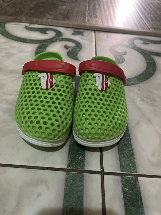 Продам шлепанцы