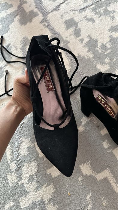 Продам женский туфли