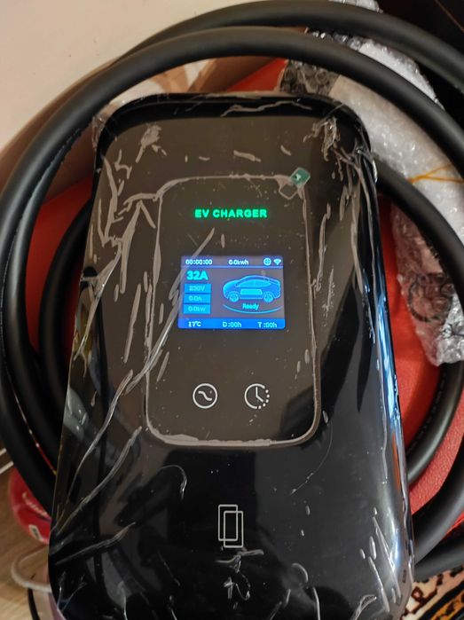 Трифазна зарядна станция за електромобили, 22 кW, нова, с Wi-fi