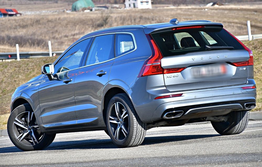 Volvo xc 60 D4 Awd R design