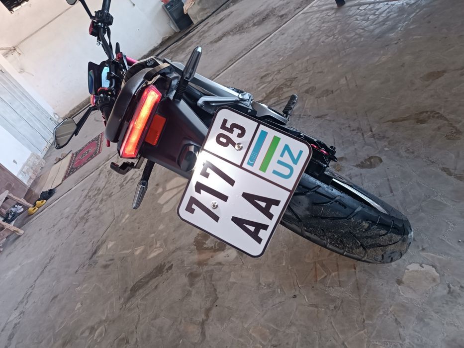 Скутер сатылады толык заряды 5.500 сом прабек 90 км жагдайы жаксы.