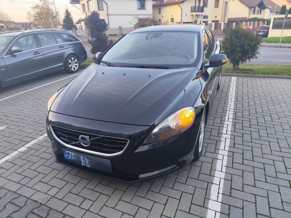 Volvo v40 /D2/2014