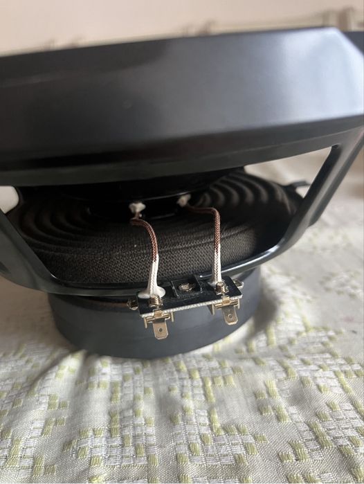 Саббуфер KenwooD kfc w3010