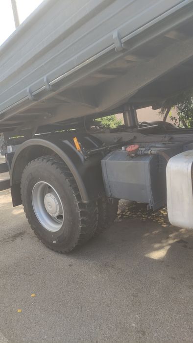 Vînd Mercedes Atego basculă cu macara 18tone