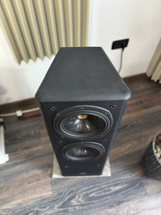 Tannoy  637 (D70)