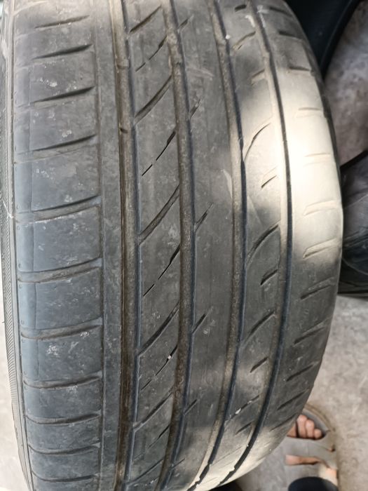 комплект летней резины 255 50 R20 в хорошем состоянии за 65000 за 4 шт