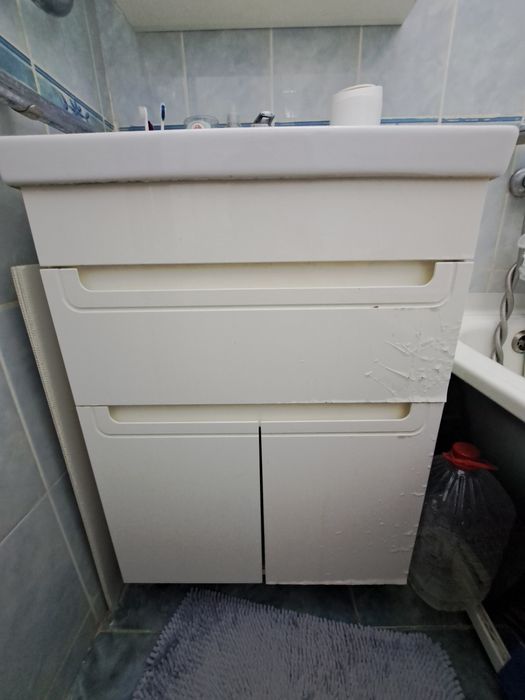 Тумбочка с раковиной