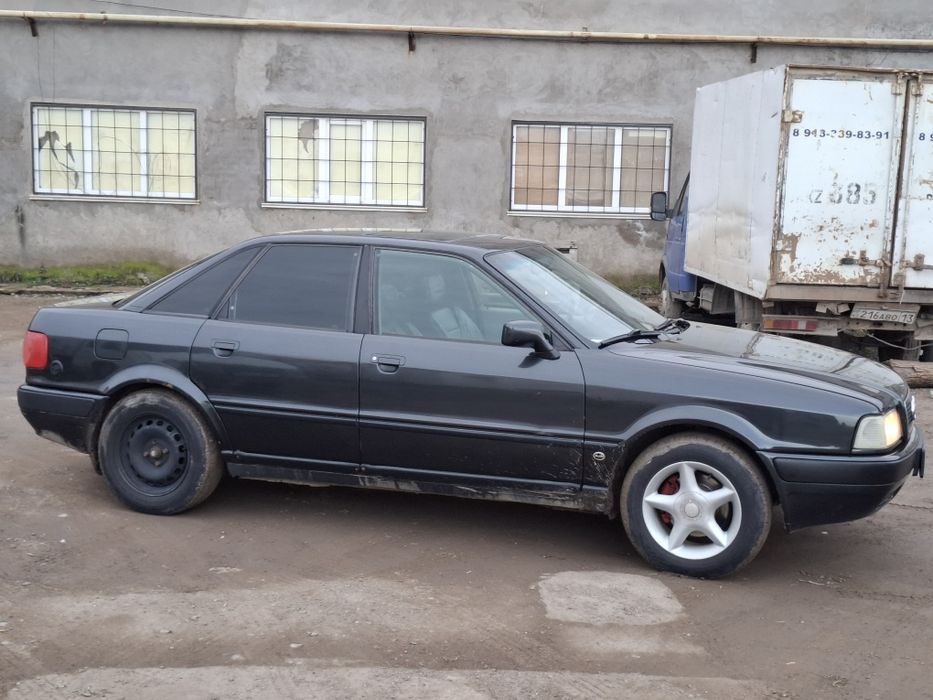 Audi 80 b4 черный
