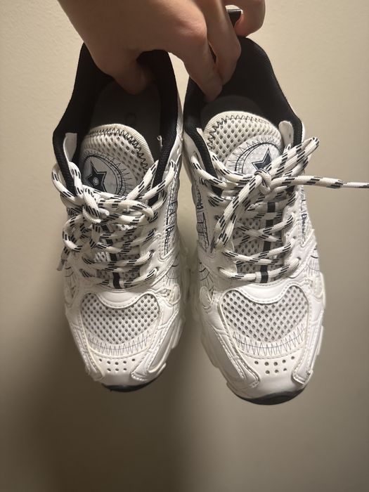 Оригинални сникърси Dior