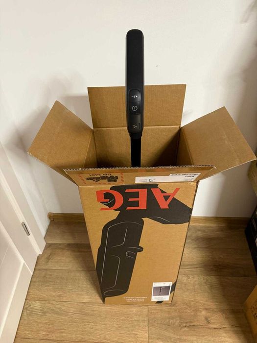 Aspirator AEG AW81U3DB Ultimate 8000 Wet & Dry