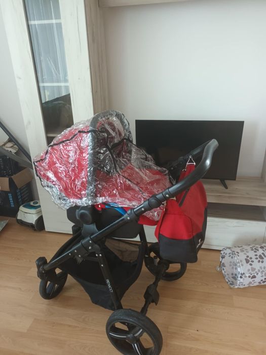 Vând caruț 3 in 1  Venicii