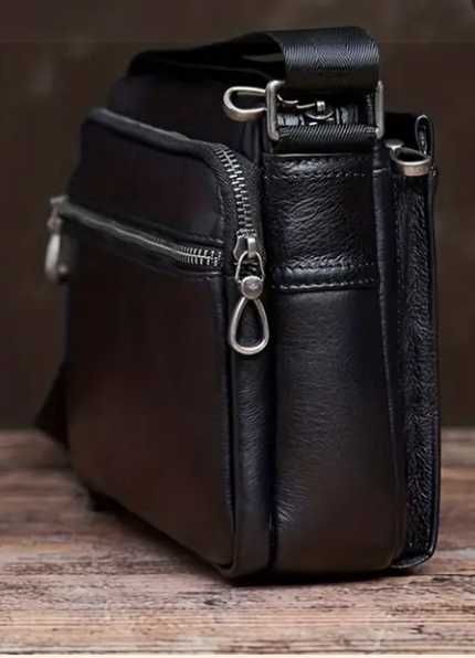 Мъжка чанта. Кросбоди. Естествена кожа. Нов.