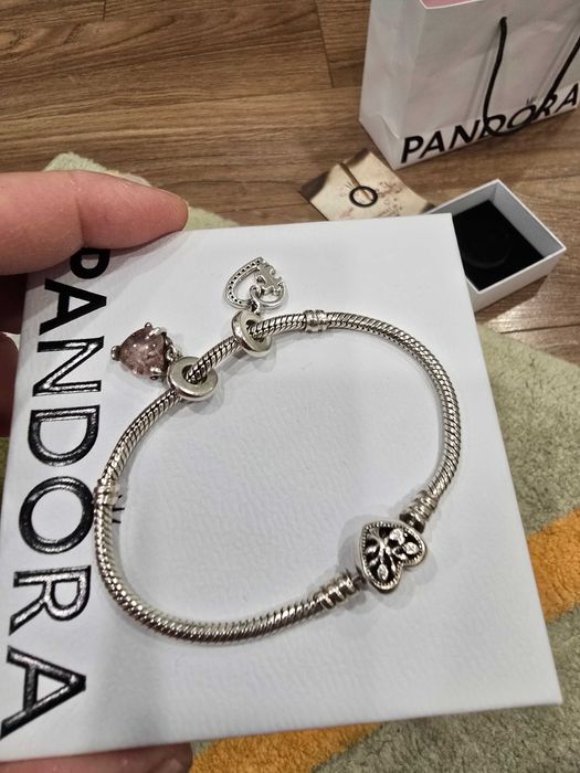 Гривна пандора с талисмани