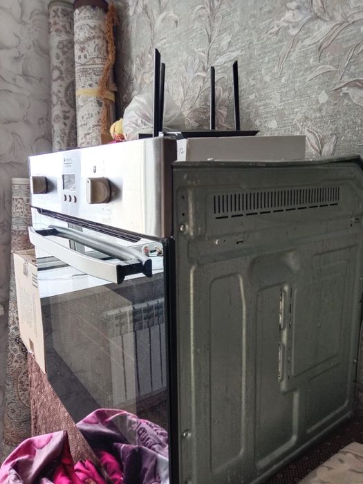 Продам духовку  б/у