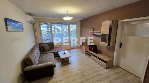 Дава се под наем Двустаен апартамент в Бургас, Зорница - 54 кв.м за 360 € - Снимка #1