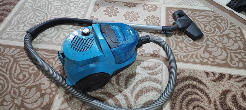 Продам  пылесос .