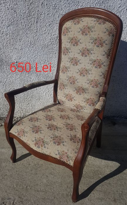 Fotolii / Scaun Baroc din Lemn Masiv Sculptat